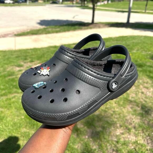 Crocs Classic‎ Lined Clogs With Charms Unisex Size M7 W9 Black Sandals - Picture 11 of 15